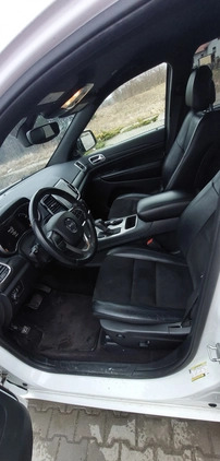 Jeep Grand Cherokee cena 110000 przebieg: 126500, rok produkcji 2019 z Sępopol małe 436